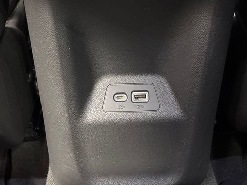 Used 2023 Buick Envision Essence w/ Sport Touring Package AWD/4WD image 41
