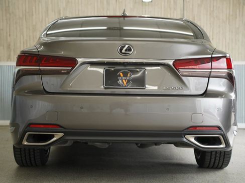Used 2020 Lexus LS 500 w/ Interior Upgrade Package image 9