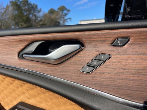 Used 2025 Jeep Grand Cherokee Summit w/ Adv Protech Group IV image 19