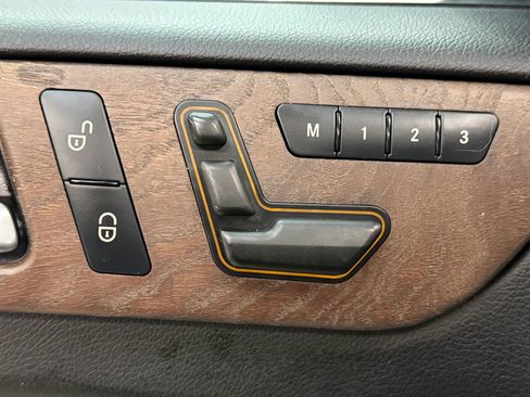 Used 2013 Mercedes-Benz GL 450 GL 450 4MATIC Sport Utility 4D w/ Premium 2 Pkg image 30