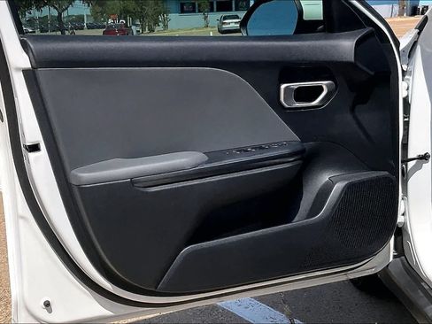 Certified 2025 Kia K4 FWD image 25