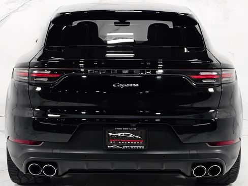 Used 2022 Porsche Cayenne Coupe AWD/4WD image 10