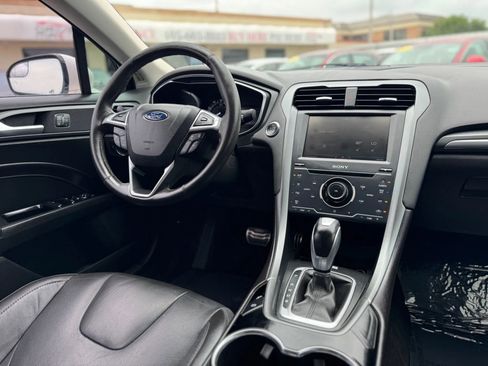 Used 2014 Ford Fusion Titanium image 25