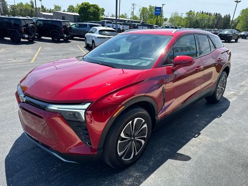 Used 2024 Chevrolet Blazer EV LT AWD/4WD image 11