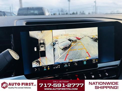 Used 2024 Chevrolet Silverado 2500 ZR2 w/ Technology Package image 14