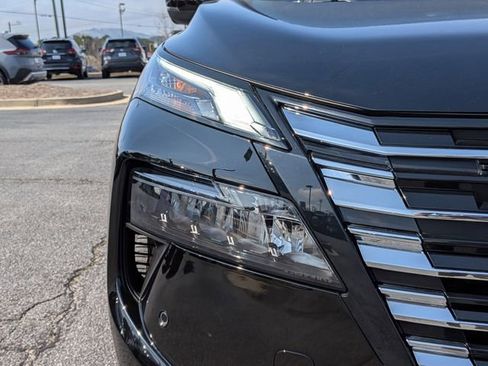 Certified 2024 Nissan Rogue SL w/ SL Premium Package image 10