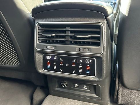 Used 2022 Audi Q7 3.0T Premium Plus image 33
