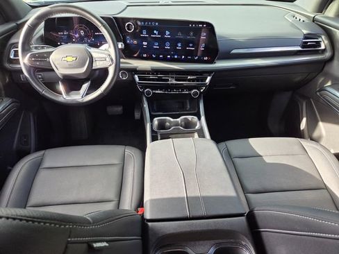 Used 2025 Chevrolet Traverse LT AWD/4WD image 15