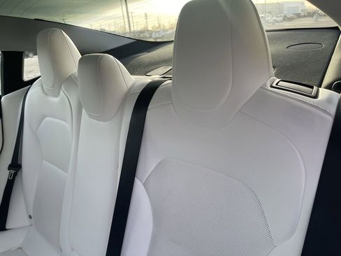 Used 2024 Tesla Model 3 Performance image 19