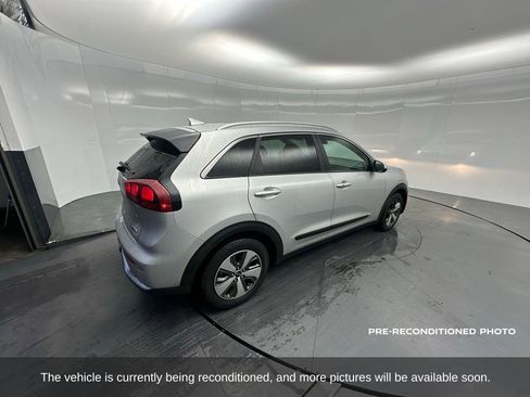 Used 2019 Kia Niro LX image 6