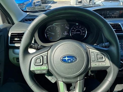 Used 2018 Subaru Forester 2.5i Premium AWD/4WD image 30
