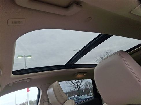 Used 2022 Lincoln Nautilus Reserve image 14