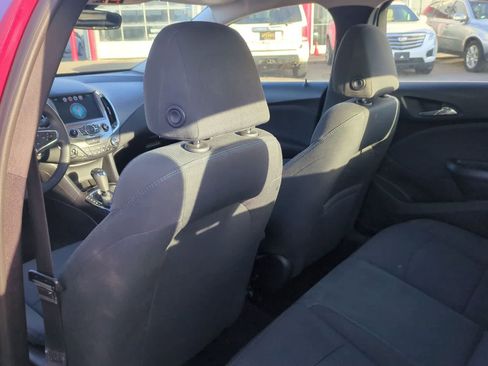 Used 2017 Chevrolet Cruze LT w/ Sun And Sound Package FWD image 17