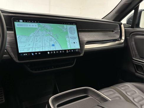 Used 2023 Rivian R1T Adventure AWD/4WD image 28