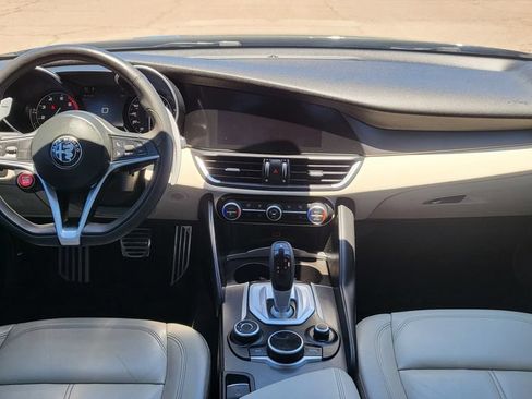 Used 2019 Alfa Romeo Giulia AWD w/ Quick Order Package 22J Sport image 30