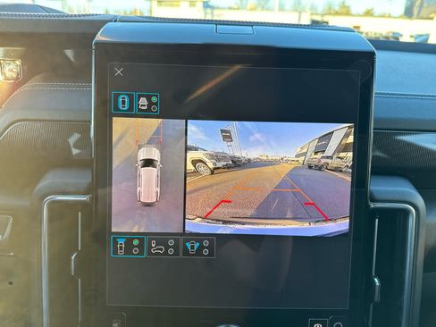 New 2026 GMC Yukon Elevation image 19