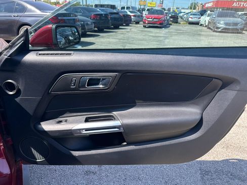 Used 2015 Ford Mustang GT RWD image 16