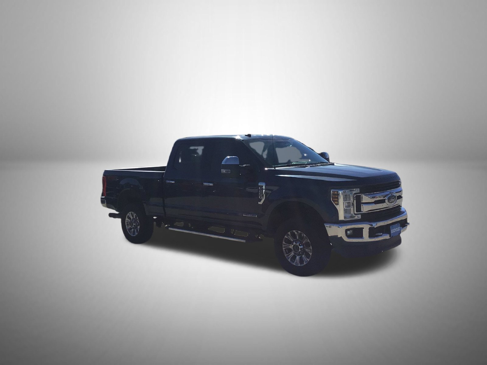 Used 2019 Ford F250 XLT w/ XLT Premium Package AWD/4WD image 2