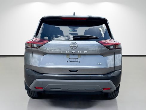 Used 2023 Nissan Rogue SV FWD image 4
