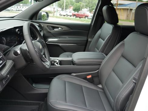 New 2027 Chevrolet Traverse LT w/ Driver Confidence Package AWD/4WD image 24