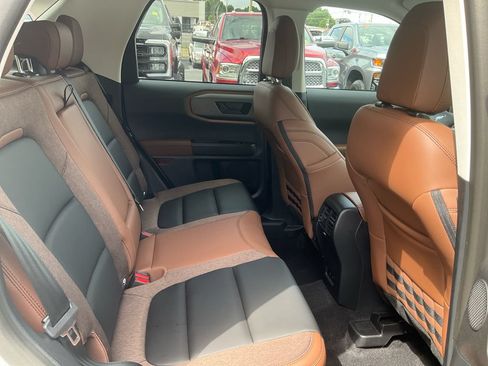 New 2026 Ford Bronco Sport Outer Banks w/ Outer Banks Tech Package+ AWD/4WD image 13