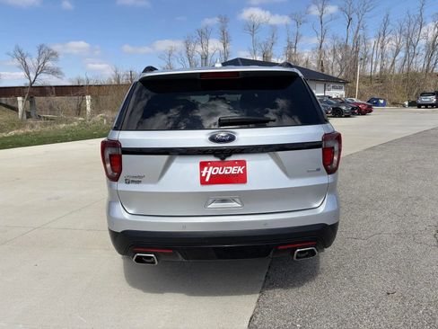 Used 2016 Ford Explorer Sport AWD/4WD image 7