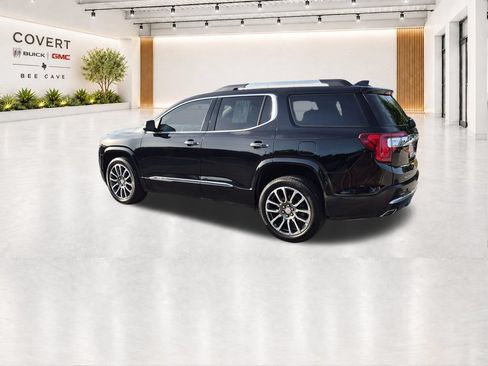 Used 2021 GMC Acadia Denali w/ Denali Technology Package FWD image 9