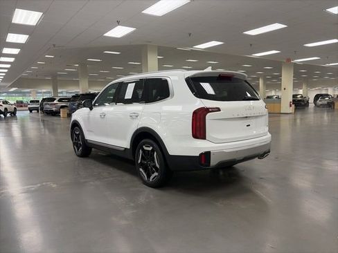 Used 2024 Kia Telluride S w/ S Sunroof Package AWD/4WD image 6