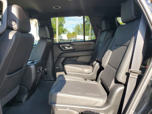 Used 2023 Chevrolet Tahoe Z71 w/ Luxury Package image 14