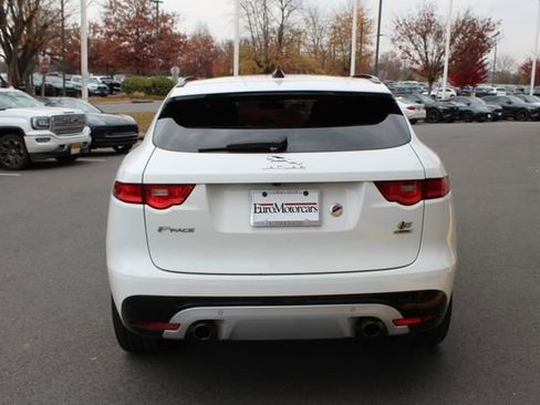 Used 2020 Jaguar F-PACE S image 7