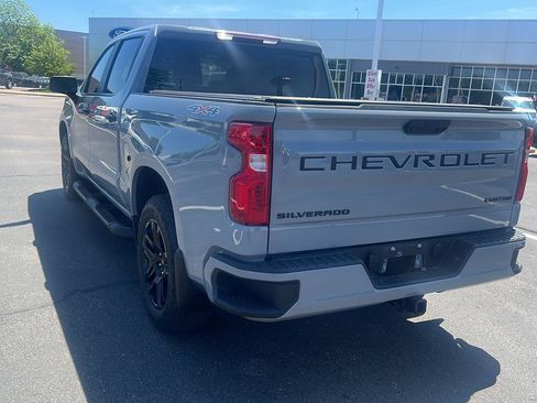 Used 2024 Chevrolet Silverado 1500 Custom w/ Turbomax Blackout Package AWD/4WD image 10
