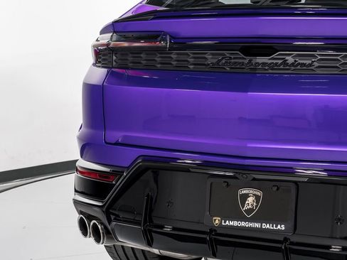 Used 2025 Lamborghini Urus SE image 57