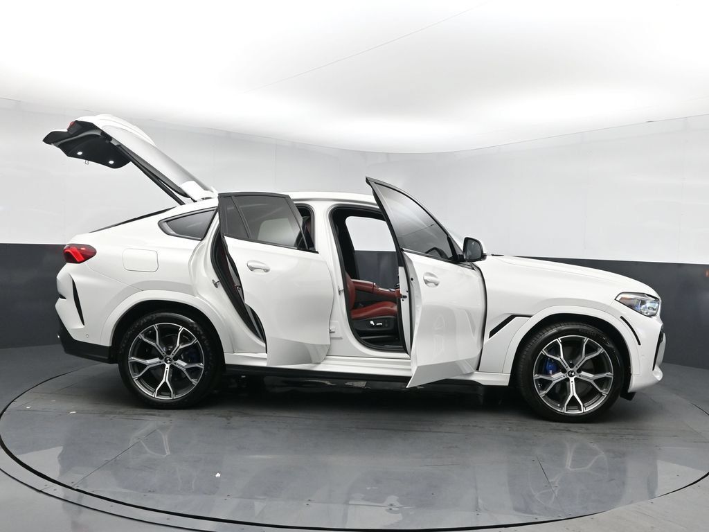 Used 2022 BMW X6 xDrive40i w/ Executive Package AWD/4WD image 26