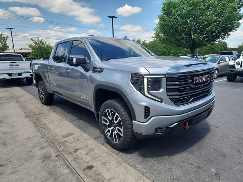Certified 2023 GMC Sierra 1500 AT4 w/ AT4 Premium Package AWD/4WD image 2