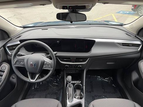 Used 2024 Buick Encore GX Preferred AWD/4WD image 14