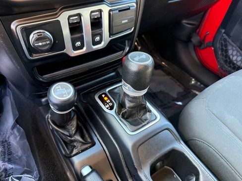 Used 2020 Jeep Wrangler Sport image 24