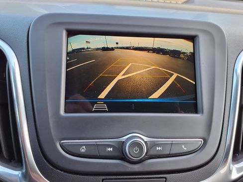 Used 2019 Chevrolet Equinox LT FWD image 5