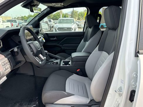 New 2026 Toyota Tacoma TRD Off-Road AWD/4WD image 8