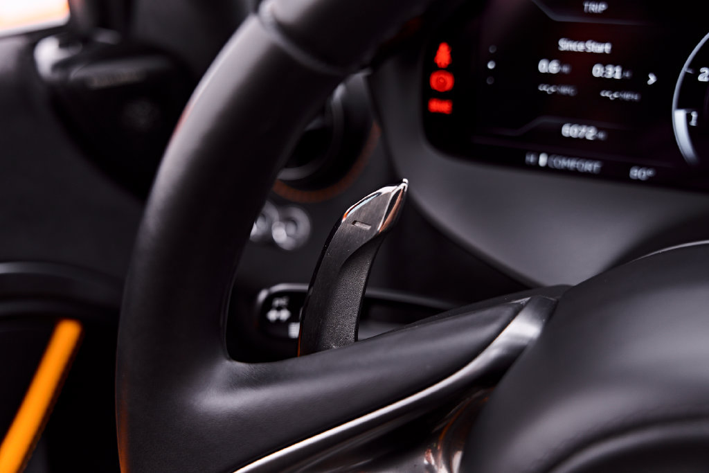 Used 2025 McLaren 750S Spider RWD image 71