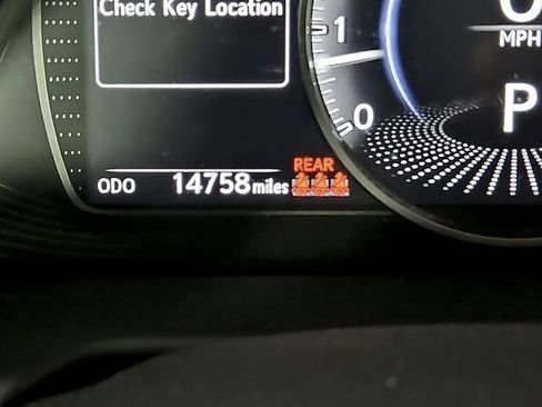 Used 2025 Lexus ES 350 w/ Premium Package image 21