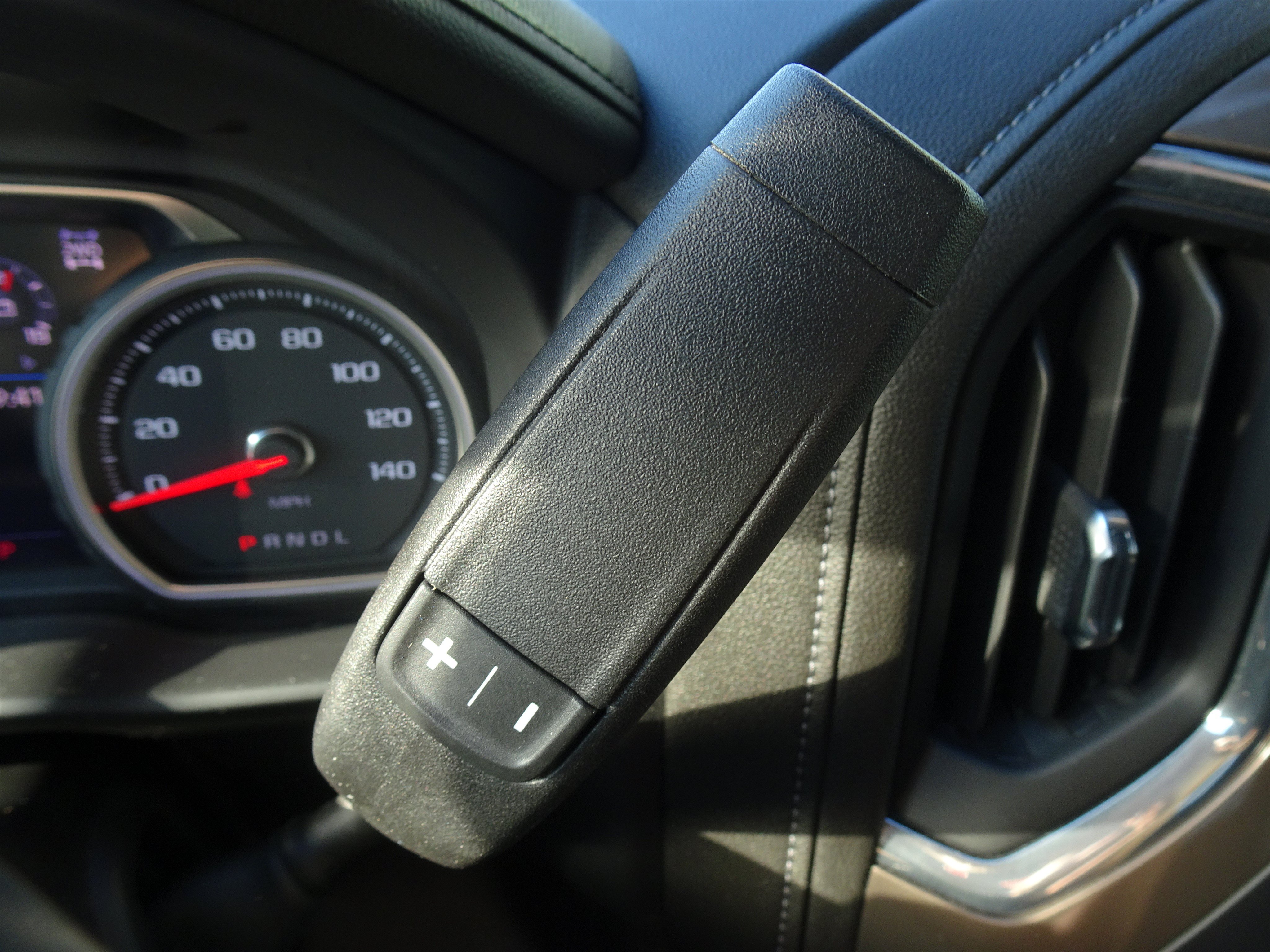 Used 2022 Chevrolet Silverado 2500 High Country w/ LPO, Dark Essentials Package AWD/4WD image 21