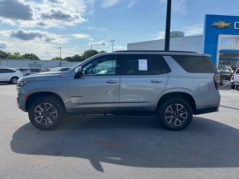 Used 2023 Chevrolet Tahoe Z71 w/ Z71 Off-Road Package AWD/4WD image 6