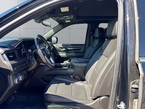 Used 2021 GMC Yukon XL Denali w/ Denali Premium Package AWD/4WD image 27