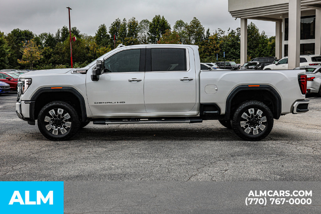 Used 2025 GMC Sierra 3500 Denali w/ Technology Package AWD/4WD image 8
