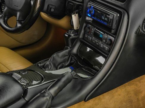 Used 2004 Chevrolet Corvette AUTOMATIC LEATHER SEATS BOSE S w/ Preferred Equipment Group image 16