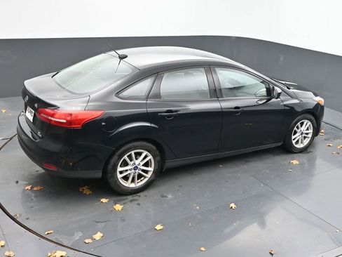 Used 2018 Ford Focus SE image 38