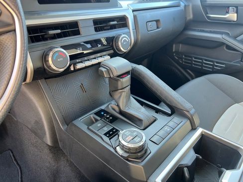 Used 2024 Toyota Tacoma TRD Off-Road image 15