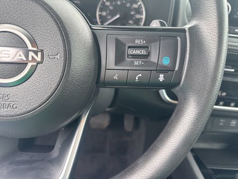 Used 2023 Nissan Rogue SV AWD/4WD image 21