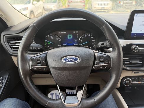 Used 2021 Ford Escape SEL AWD/4WD image 14