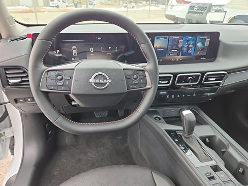 New 2026 Nissan Sentra SR w/ SR Premium Package FWD image 34